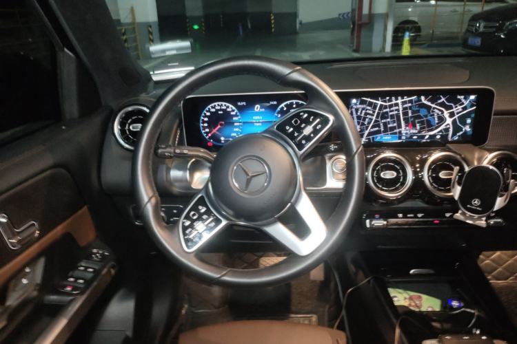 Used Mercedes-Benz GLB 2020 GLB 200 Dynamic Edition Steering Wheel