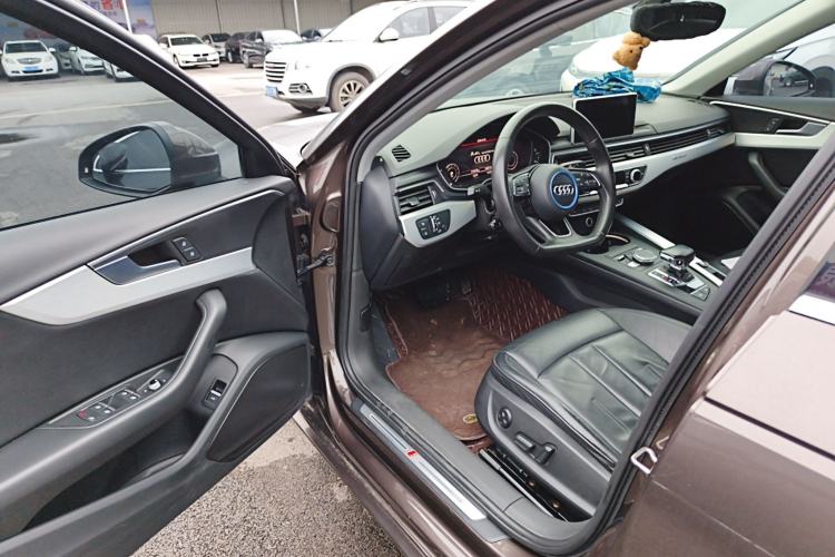 Used Audi A4L 2017 Plus 45 TFSI quattro Sport model