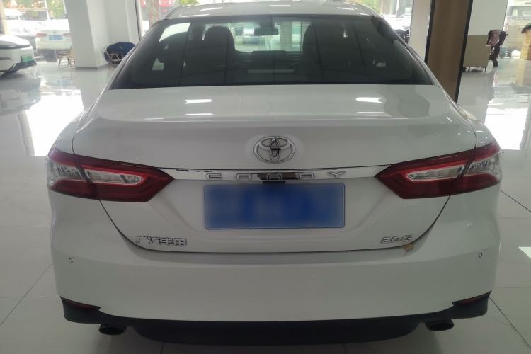 Used Toyota Camry 2019 Revised Version 2.0G Luxury Edition Rear