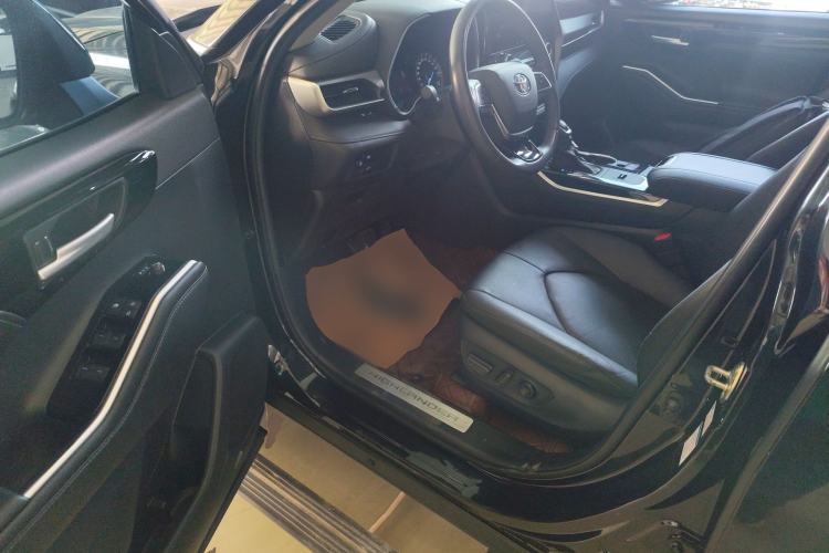 Used Toyota Highlander 2022 Dual-Engine 2.5L Four-Wheel Drive Prestige Version 7 Seats