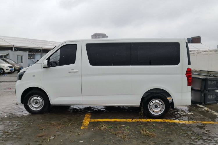 Used Chana Ruixing EM60 2025 Passenger Version Comfort Model 6 Seats 300 km Liftback Door
