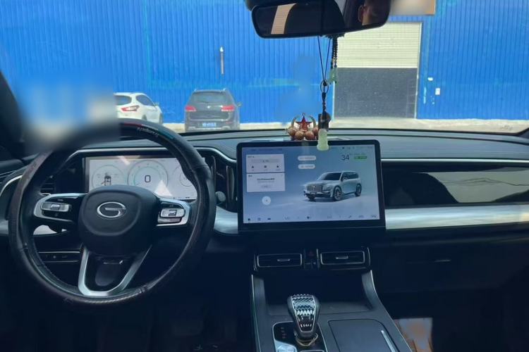 Used GAC Trumpchi GS8 2024 Linghang Series 2.0 TGDI Two-Wheel Drive Luxury Smart Connectivity Version Interior 1