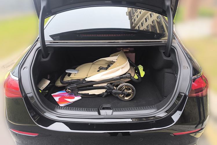 Used Mercedes-Benz E-Class 2024 E 300 L Luxury Model Trunk