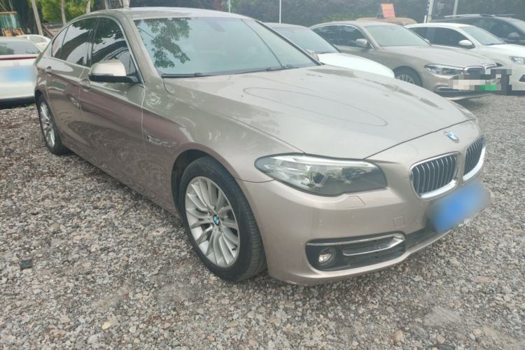 Used BMW 5 Series 2017 525Li Luxury Design Package Front Right 45 Deg