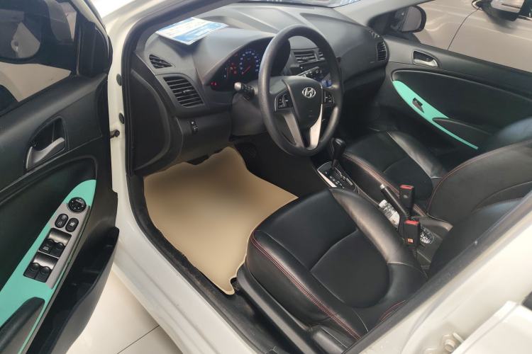 Used Hyundai Verna Ray 2016 1.4L Automatic Leading-Edge GLX