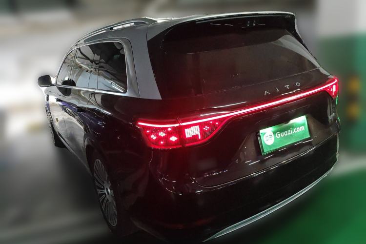 Used Hima AITO M9 2025 Extended-Range Ultra Version 52 kWh 6-Seater
