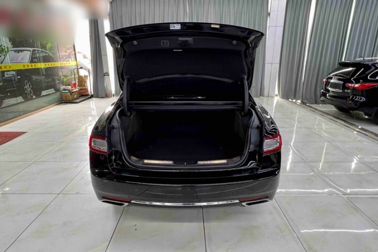 Used Lincoln Continental 2018 2.0T Two-Wheel Drive Deluxe Edition Interior 7