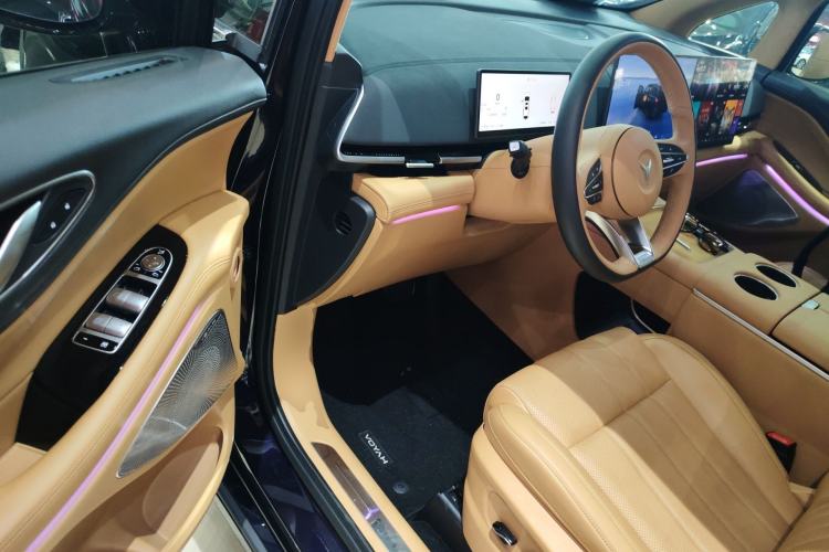 Used VOYAH Dream 2025 PHEV Four-Wheel-Drive Flagship Kunpeng Edition Driver Seat