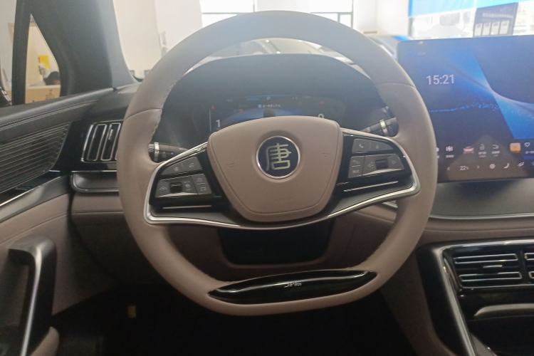 Used BYD Tang New Energy 2024 DM-i Glory Edition 112KM Prestige Model Steering Wheel