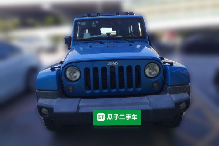 Used Jeep Wrangler 2015 2.8TD Sahara Four-Door Comfort Edition Front
