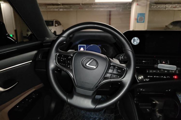 Used Lexus ES 2021 200 Excellence Edition Steering Wheel