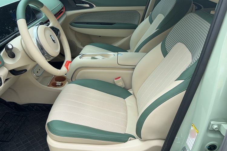 Used ORA Good Cat 2023 401 km Standard Range Premium Version Lithium Iron Phosphate
