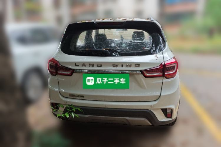 Used Land X2 2017 1.6L Automatic Sharp Edition
