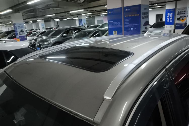 Used CHANGAN CS75 2016 1.8T Automatic Elite Model China V Standard Roof