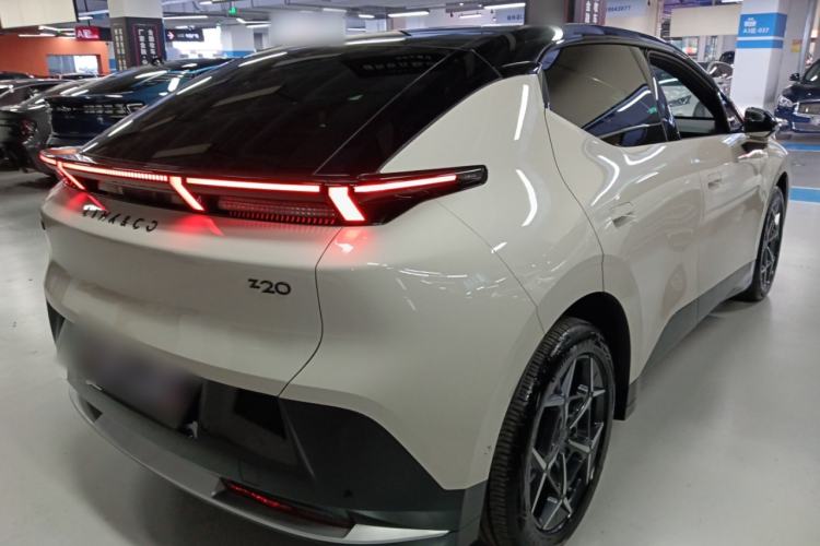 Used Lynk & Co Z20 2025 530 km Range Rear-Wheel Drive Max Rear Right 45 Deg