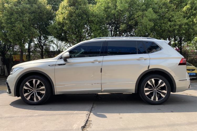 Used Volkswagen Tiguan L 2022 330TSI Automatic Two-Wheel Drive R-Line Enhanced Edition
