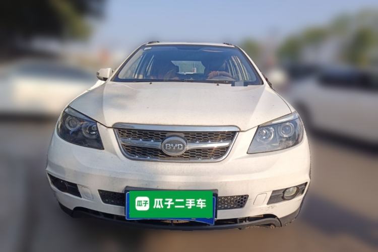 Used BYD S6 2014 2.0L Manual Luxury 5-Seater