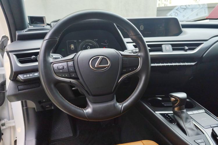 Used Lexus UX 2020 260h Explore-Cool Edition