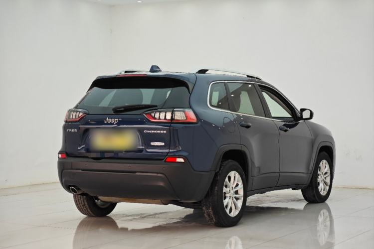 Used Jeep Cherokee 2019 2.0L 2WD Premium Edition China VI