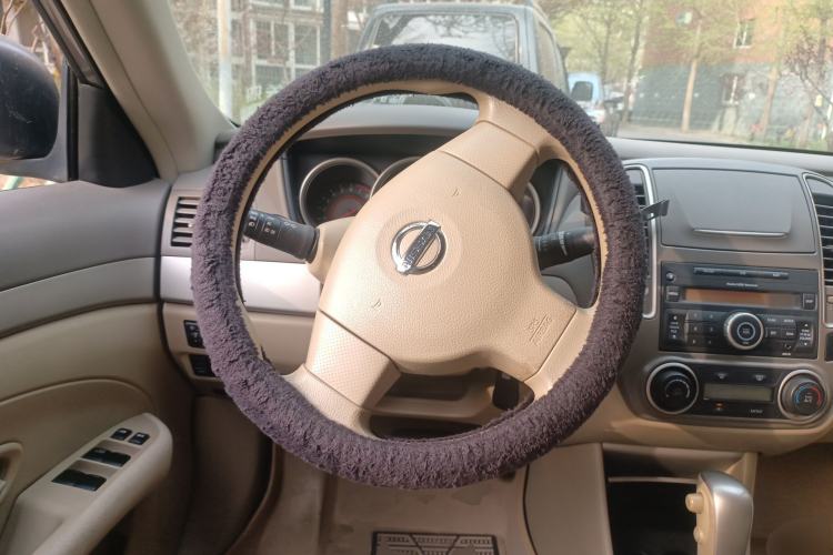 Used Nissan Sylphy 2016 Classic 1.6XE Automatic Leading Edition Steering Wheel