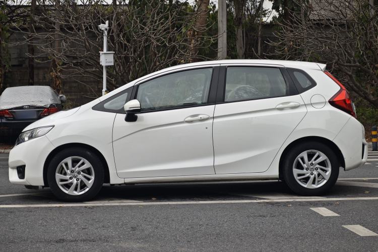 Used Honda Fit 2014 1.5L EX CVT Elite Model
