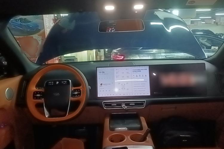 Used Li Auto L8 2025 Max Smart Refresh Edition
