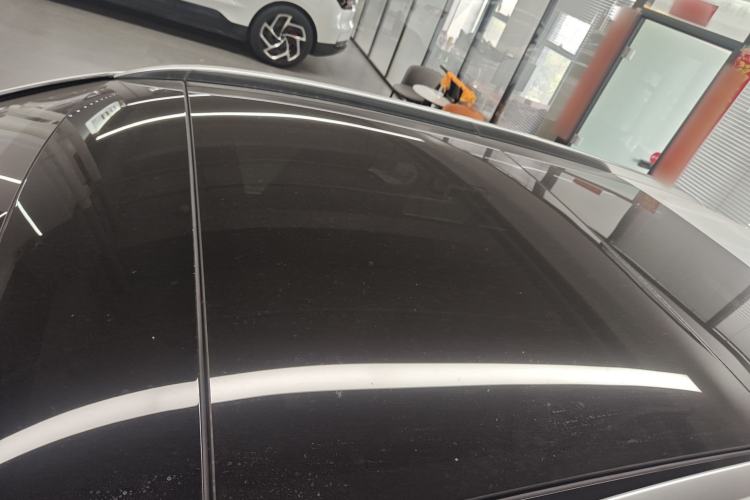 Used Mercedes-Benz GLC 2017 GLC 260 4MATIC Luxury Model Roof