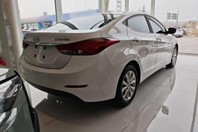 Used Hyundai Elantra (5th Generation / Langdong) 2016 1.6L Automatic Prestige Model Rear Right 45 Deg