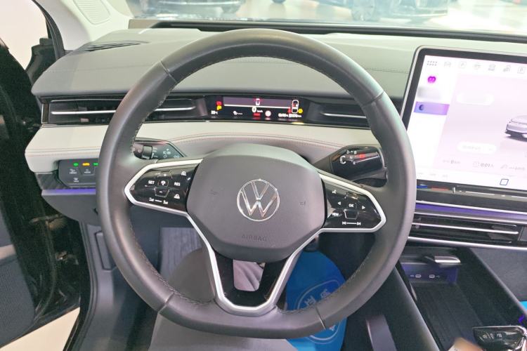 Used Volkswagen ID.7 VIZZION 2024 AIR model Steering Wheel