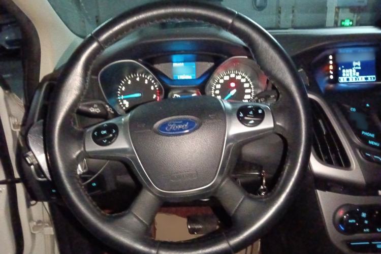 Used Ford Focus 2012 Hatchback 1.6L Automatic Fashion Edition