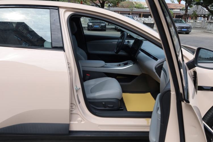 Used XPeng MONA M03 2024 620 with Ultra-Long Range