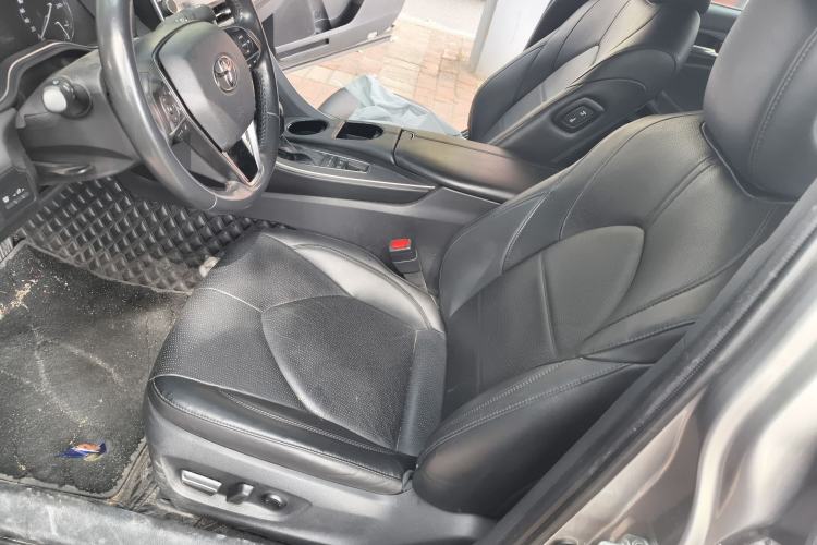 Used Toyota Avalon 2019 Dual-Engine 2.5L Luxury Edition China VI Standard