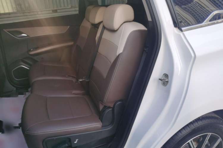 Used BYD Song MAX New Energy 2022 DM-i 105KM Prestige Model
