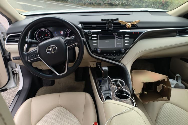 Used Toyota Camry 2018 2.5G Luxury Edition
