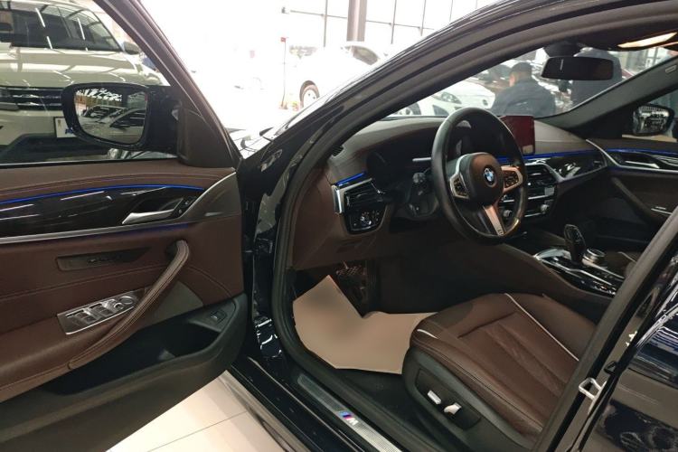 Used BMW 5 Series 2022 525Li M Sport Package