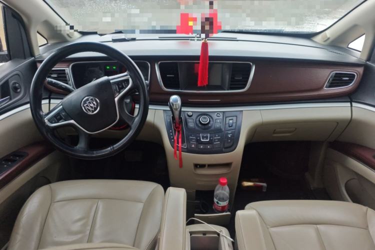 Used Buick GL8 2018 28T Luxury Model China VI Standard Center Console