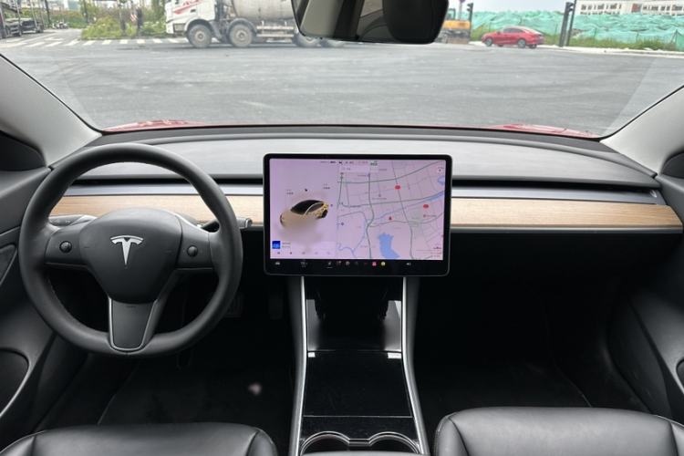 Used Tesla Model 3 2020 Revised Version Standard Range Rear-Wheel Drive – Upgraded Edition Interior 1