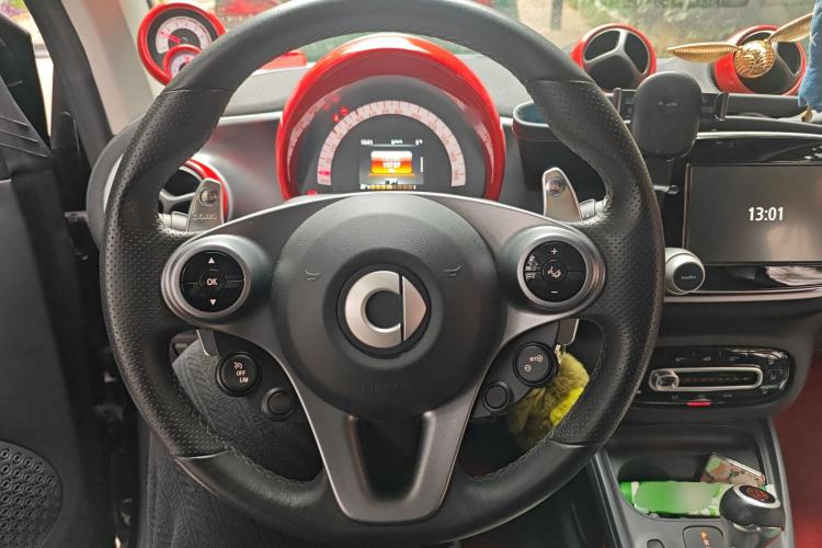 Used smart fortwo 2018 0.9T 66 kW Obsidian Flame Special Edition China V Standard
