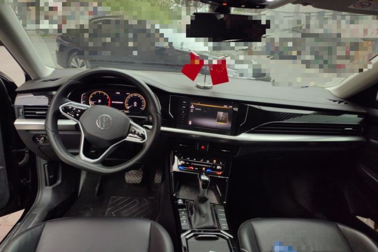 Used Volkswagen Passat 2023 Revised 330TSI Elite Edition Center Console