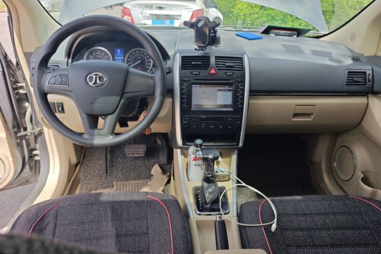 Used BAIC E Series 2013 Sedan 1.5L Automatic Leshang Edition
