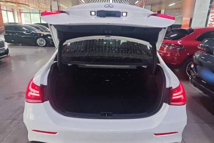 Used Mercedes-Benz A-Class 2022 Restyled A 200 L Sport Sedan Fashion Version
