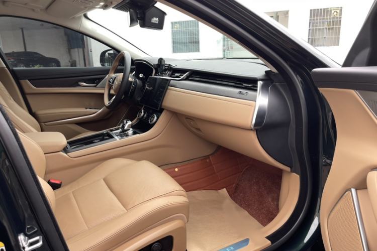 Used Jaguar XFL 2024 2.0T P250 Two-Wheel Drive Prestige Luxury Edition