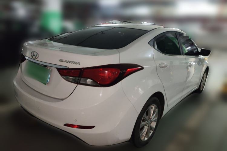 Used Hyundai Elantra (5th Generation / Langdong) 2016 1.6L Automatic Smart Version
