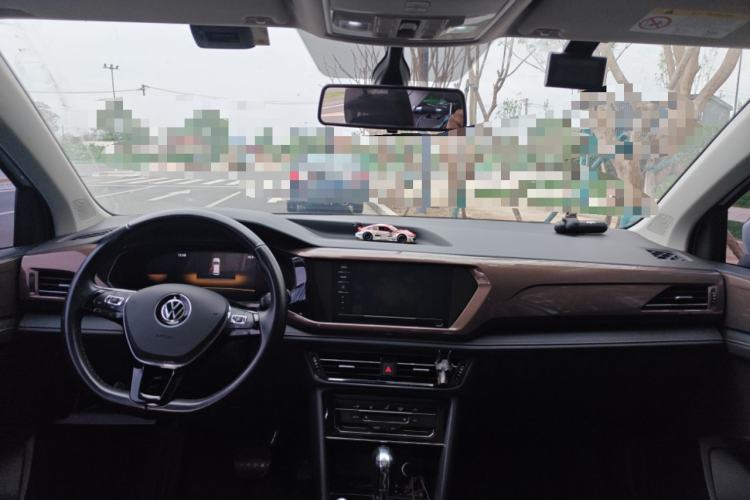 Used Volkswagen Tharu 2022 280TSI Two-Wheel Drive Comfort Edition Center Console