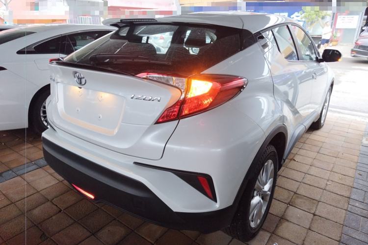 Used Toyota IZOA 2021 2.0L Enjoy Edition
