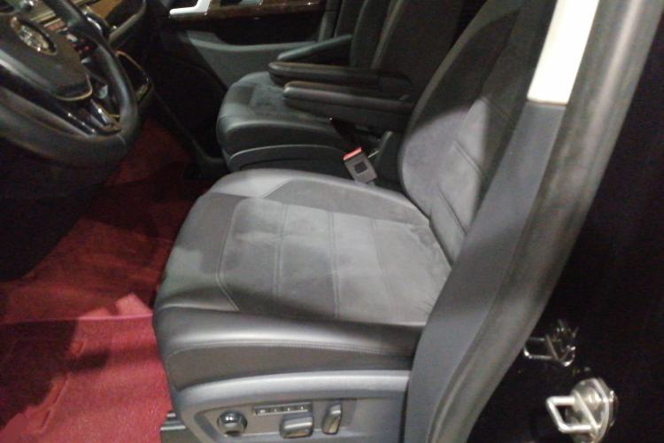 Used Volkswagen Multivan 2019 2.0 TSI 4x4 Prestige Edition 7-Seater
