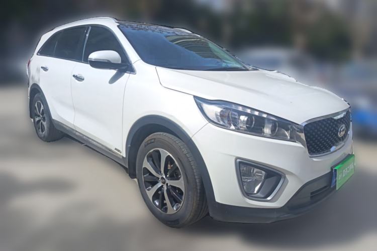 Used Kia Sorento 2016 Sorento L 2.4L Gasoline 4WD Custom Edition 7 Seats China IV Standard Front Right 45 Deg