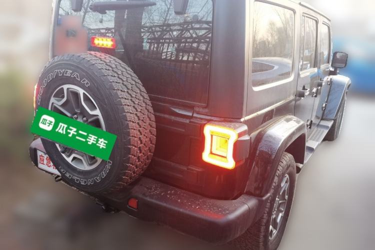 Used Jeep Wrangler 2014 3.0L Sahara Four-Door Edition