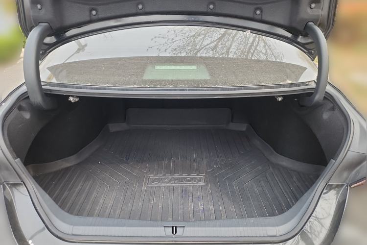 Used Toyota Avalon 2019 2.0L XLE Premium Edition China VI