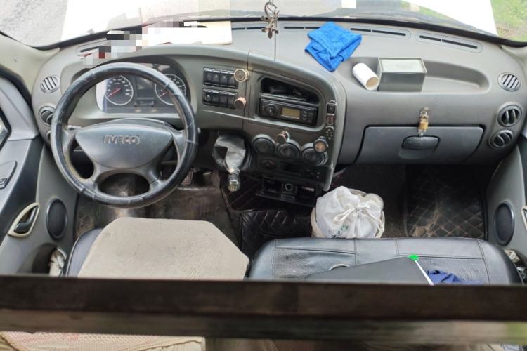 Used Iveco Power Daily  Center Console